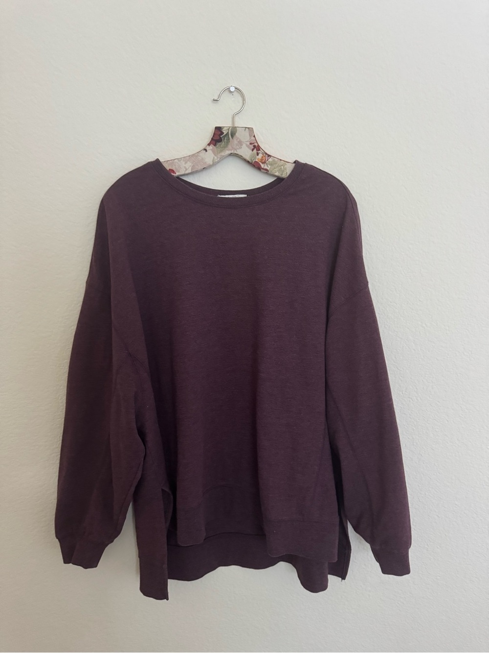 Z Supply Weekender Sweatshirt in Plum